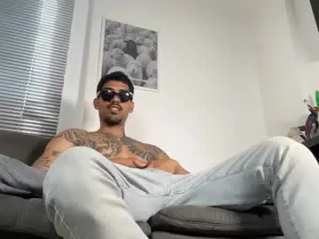 Chaturbate Sex Cam of myke_esthetic