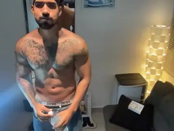 Chaturbate Best live sex cam show of myke_esthetic