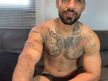 Chaturbate Free Porn Cam of myke_esthetic