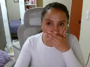 Chaturbate Live Sex of nia_cop