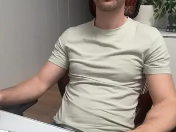 Chaturbate Adult Video Chat of slutguy81