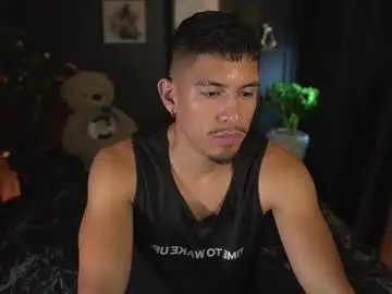 Chaturbate Private Sex Chat of aaronfox_