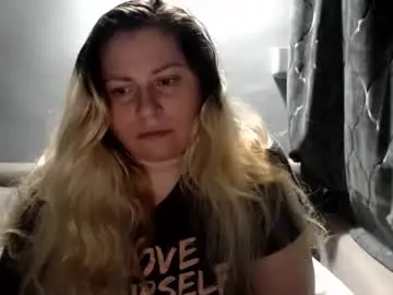 Chaturbate Live Porn of candycream74