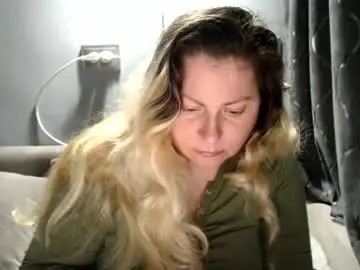 Chaturbate Sex Cam of candycream74