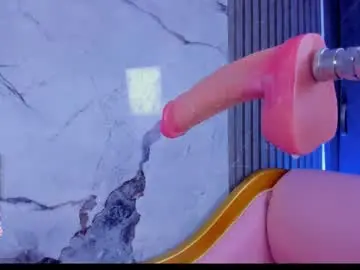 Chaturbate Live Sex Cam of shayra_boobs2