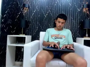 Chaturbate Live Porn of zack_morrys