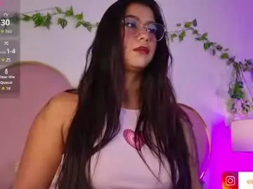 Chaturbate Live Sex Cam of emmacrush