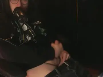 Chaturbate Live Sex Cam of jhypelvx