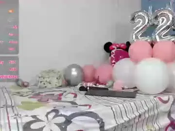 Chaturbate Live Sex Cam of tamara_lemick