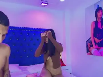 Chaturbate Live Sex Cam of damian_and_roxanne