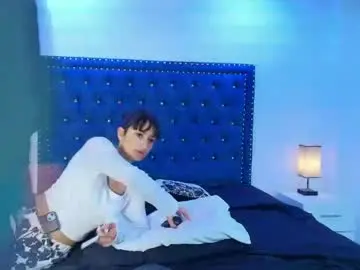 Chaturbate Live Porn of damian_and_roxanne