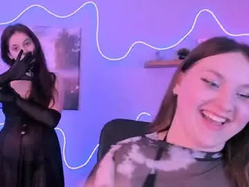 Chaturbate Live Sex Cam of dina_bloom