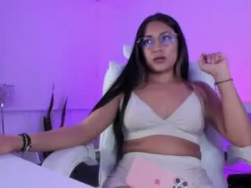 Chaturbate Live Sex Cam of isisdream_