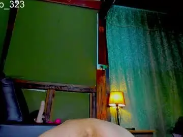 Chaturbate Live Porn of alejo_323__