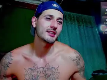 Chaturbate Sex Chat of alejo_323__
