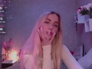 Chaturbate Best live sex cam show of holly_molly8