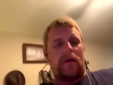 Chaturbate Live Sex Cam of 22bigelo2316