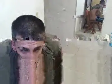 Chaturbate Adult Video Chat of maxi_dick33