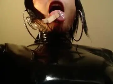 Chaturbate Live Sex Cam of missanarky