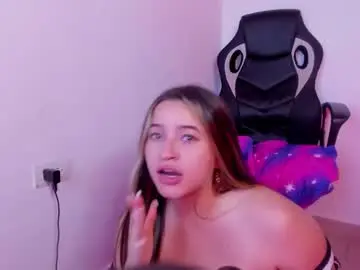 Chaturbate Live Sex Cam of sophie_spencer1