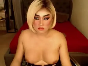 Chaturbate Live Sex Cam of tshugescock