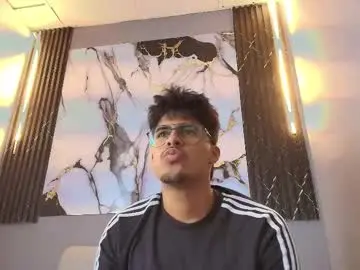 Chaturbate Live Sex Cam of tyler_cody