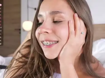 Chaturbate Live Sex of mon1_day