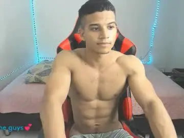 Chaturbate Nude Webcam of oliver_thompsson