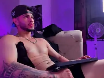 Chaturbate Best live sex cam show of vincentblack_