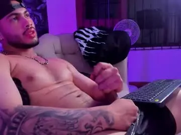 Chaturbate Free Live Porn of vincentblack_