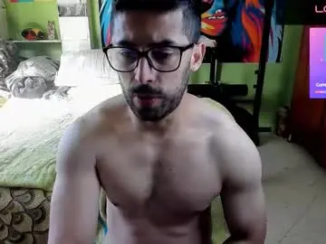 Chaturbate Best live sex cam show of irokdan89