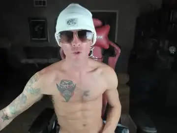 Chaturbate Free Live Porn of machinecumkelly69