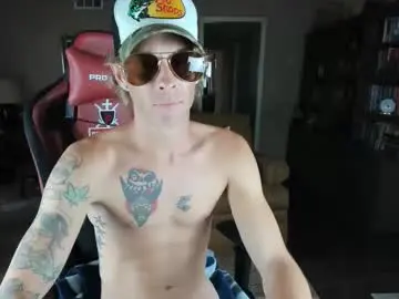 Chaturbate Best live sex cam show of machinecumkelly69
