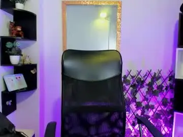 Chaturbate Adult Video Chat of miaa_thopmson