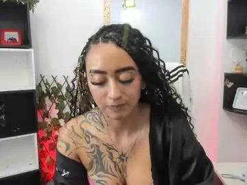 Chaturbate Watch Live Sex Cams of miaa_thopmson