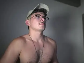 Chaturbate Nude Webcam of simoon_01