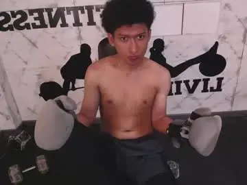 Chaturbate Sex Cam of adrian_ricci