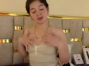 Chaturbate Watch Live Sex Cams of lilimini032