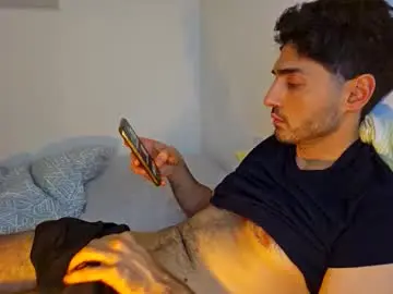 Chaturbate Live Sex Cam of shhervin