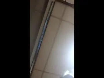 Chaturbate Live Porn of horny4yourtouch