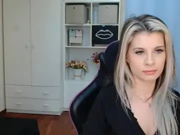 Chaturbate Watch Live Sex Cams of kristineamore