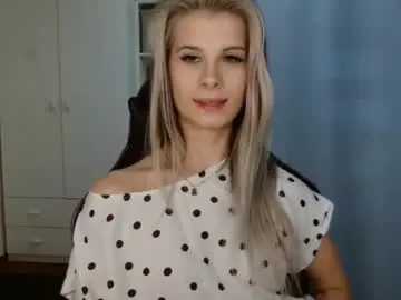 Chaturbate Live Porn of kristineamore