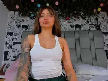 Chaturbate Live Sex Cam of lucyrosse_