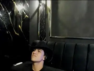 Chaturbate Nude Webcam of mr_maximo