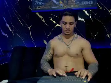 Chaturbate Live Porn of mr_maximo