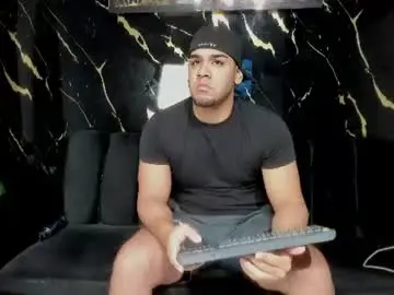Chaturbate Free Live Porn of mr_maximo