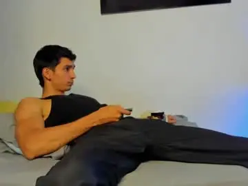 Chaturbate Live Sex Cam of oliverbennet