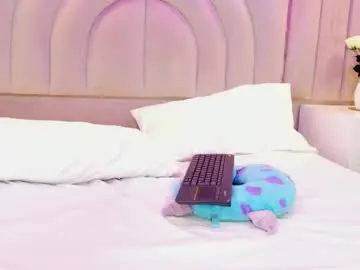 Chaturbate Live Sex Cam of rebeca_brown_