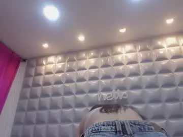 Chaturbate Free Porn Cam of sol_angel7