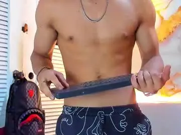 Chaturbate Best live sex cam show of danii_scot